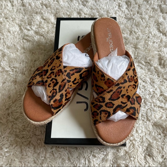 J Slides | NWT Tan Leopard Leather Reva Sandals Size 7 - Picture 1 of 5